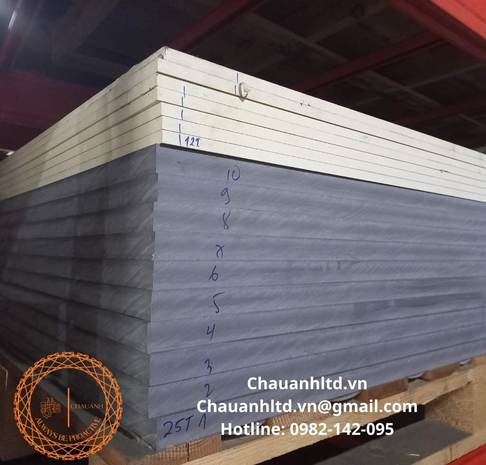 TAM NHUA PVC